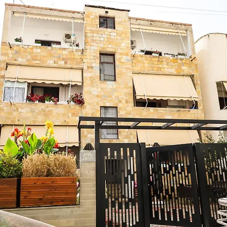 Homestay Zhiti *