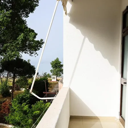 Homestay Zhiti *